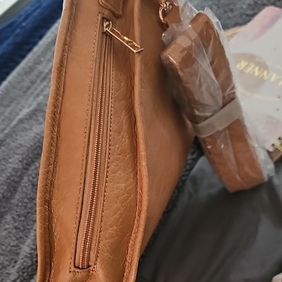 Tan Shoulder Handbag - Picture 5 of 5